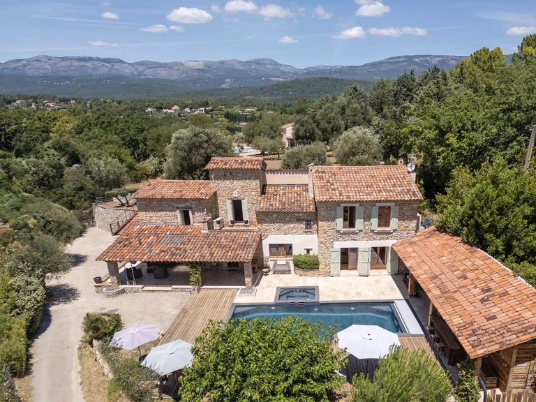 Villa for Sale in Montauroux, Var Countryside (fayence, Lorgues, Cotignac) 1