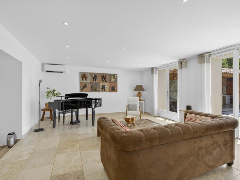 Villa for Sale in Montauroux, Var Countryside (fayence, Lorgues, Cotignac) 8