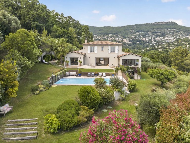 Villa for Sale in Chateauneuf Grasse, Mougins, Valbonne, Grasse Area 2