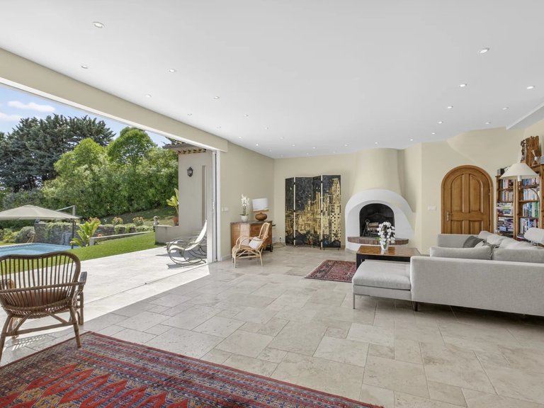 Villa for Sale in Chateauneuf Grasse, Mougins, Valbonne, Grasse Area 13