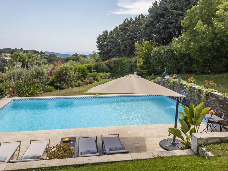 Villa for Sale in Chateauneuf Grasse, Mougins, Valbonne, Grasse Area 4