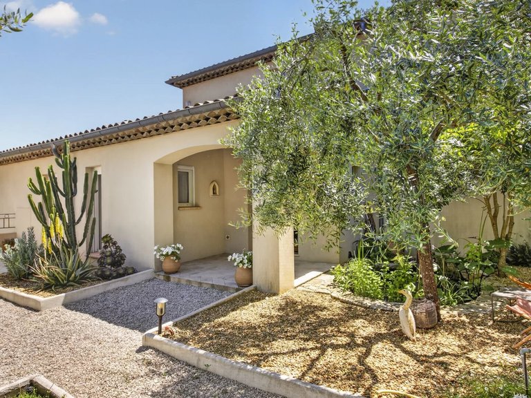 Villa for Sale in Chateauneuf Grasse, Mougins, Valbonne, Grasse Area 9