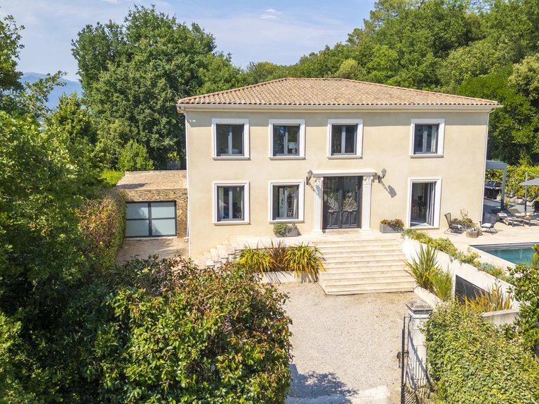 Villa for Sale in Valbonne, Mougins, Valbonne, Grasse Area 1
