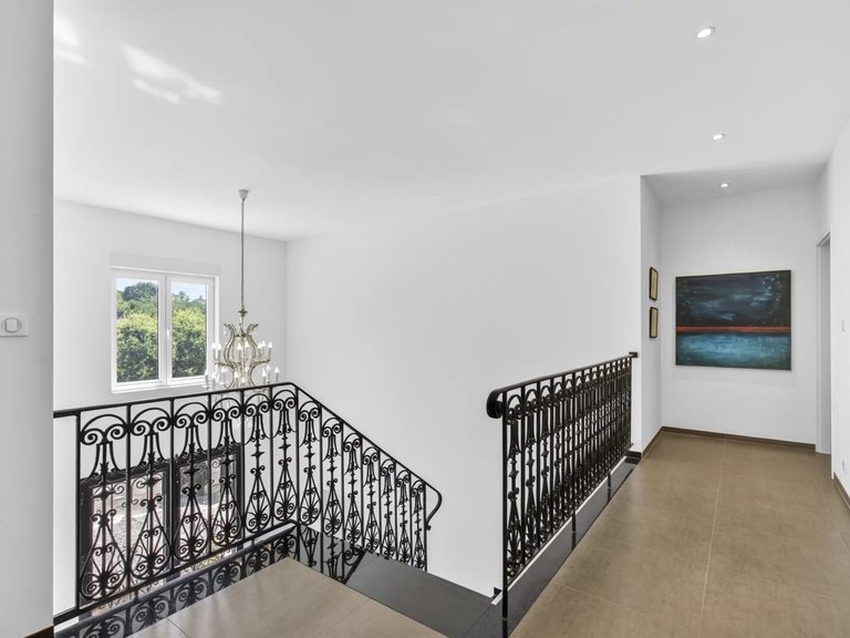 Villa for Sale in Valbonne, Mougins, Valbonne, Grasse Area 20