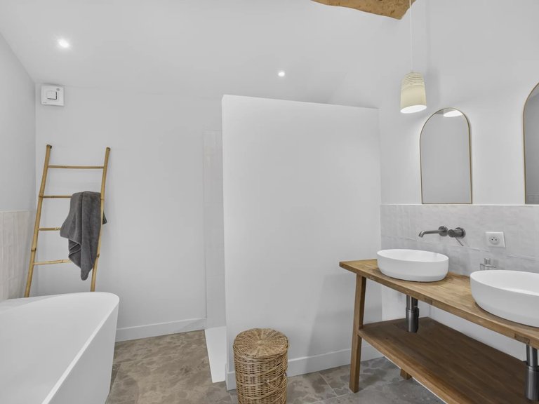 Villa for Sale in Valbonne, Mougins, Valbonne, Grasse Area 14