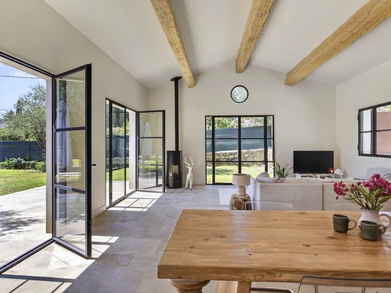Villa for Sale in Valbonne, Mougins, Valbonne, Grasse Area 5
