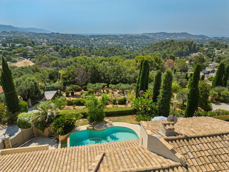 Villa for Sale in Mougins, Mougins, Valbonne, Grasse Area 1