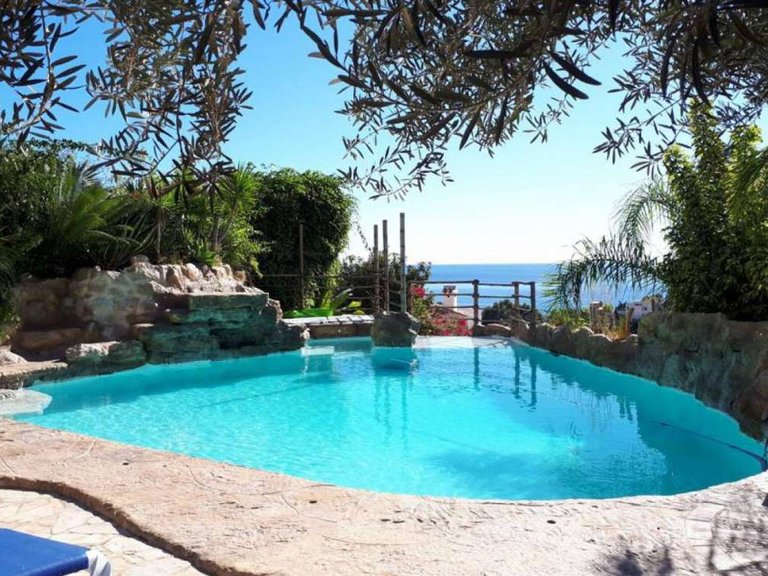 Villa for Sale in El Campello, Alicante 2