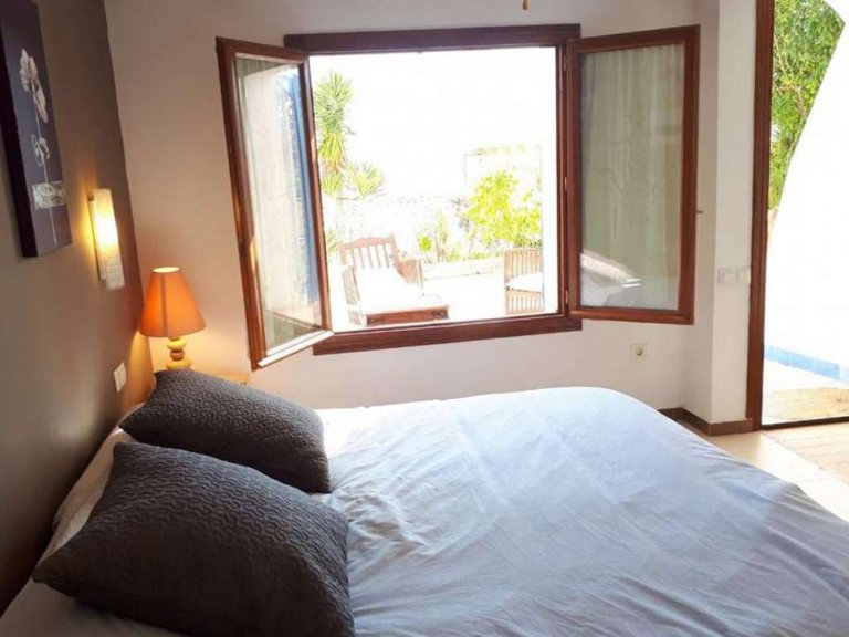 Villa for Sale in El Campello, Alicante 36