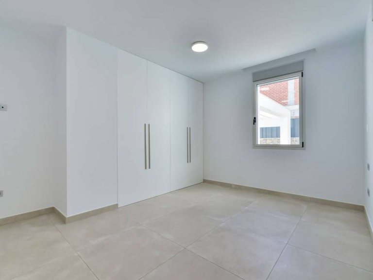 Villa for Sale in Finestrat, Alicante 5