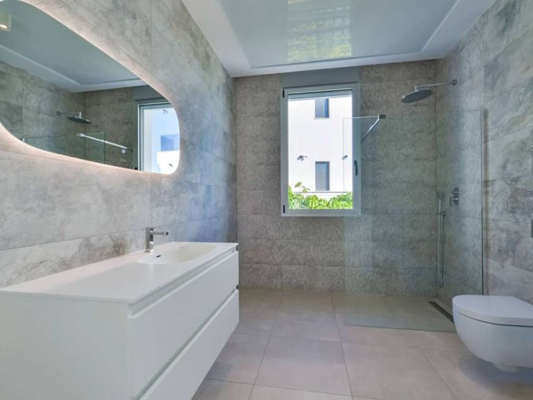 Villa for Sale in Finestrat, Alicante 7