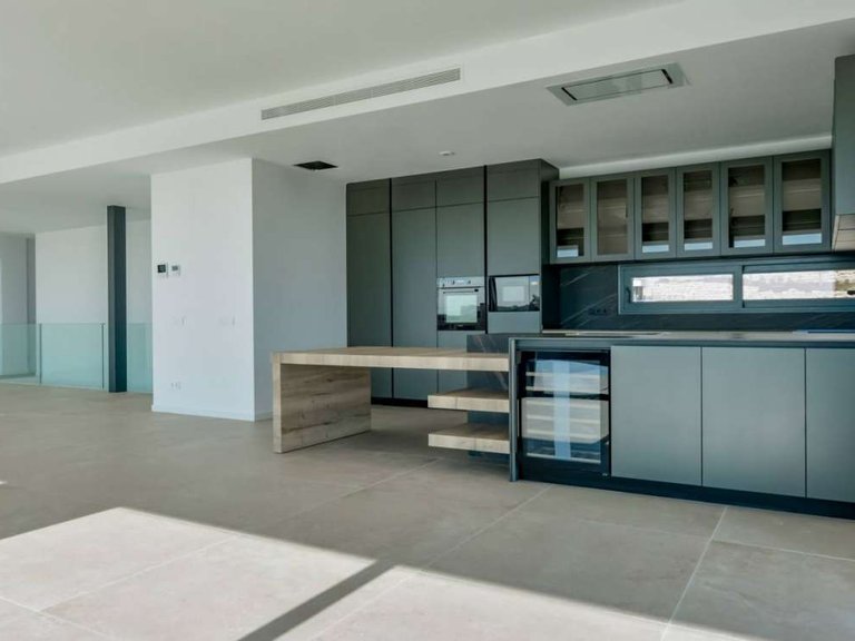Villa for Sale in Finestrat, Alicante 11