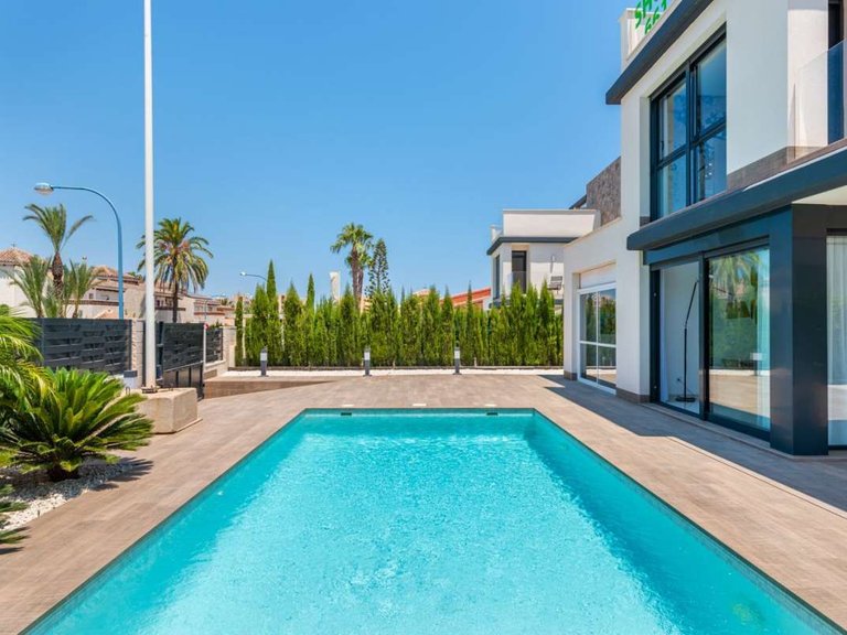 Town House for Sale in Playa Paraíso, Murcia 6