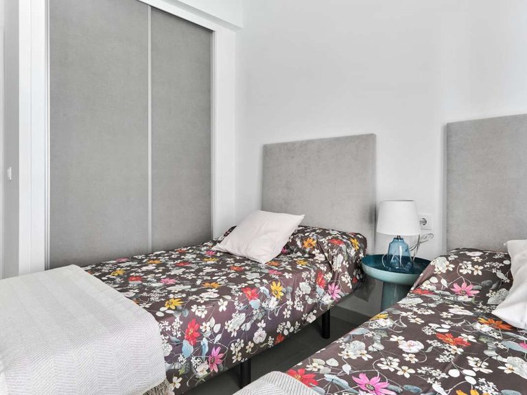Villa for Sale in Torrevieja, Alicante 28
