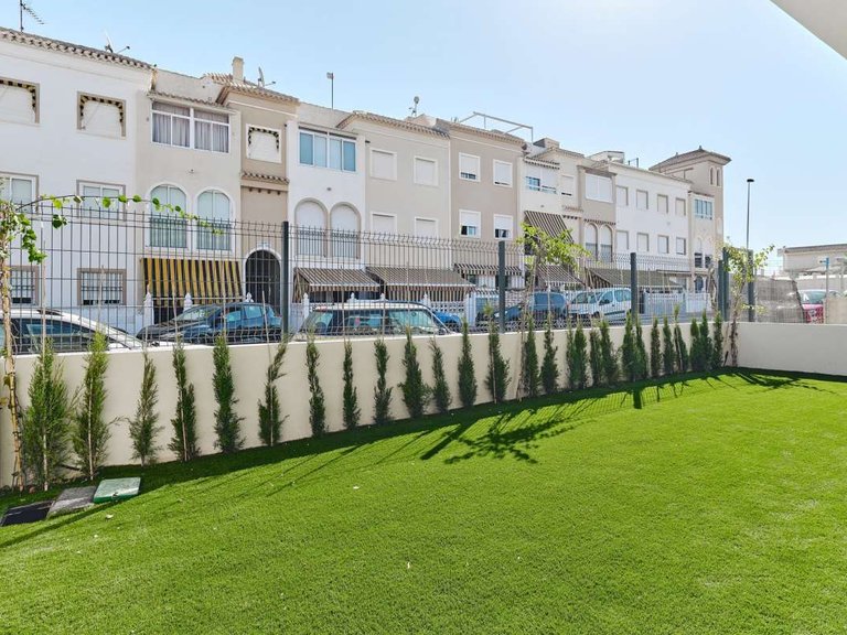 Villa for Sale in Torrevieja, Alicante 8