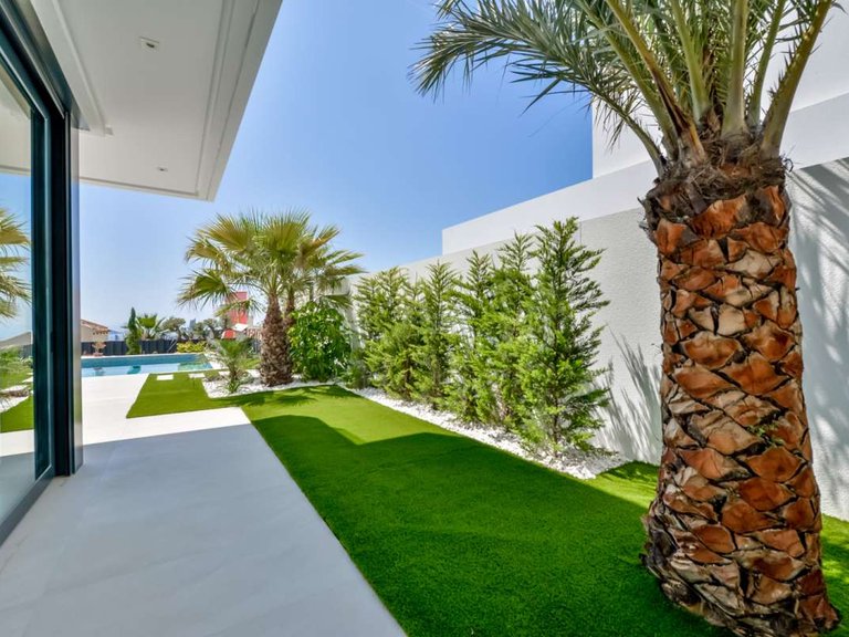 Villa for Sale in Finestrat, Alicante 5