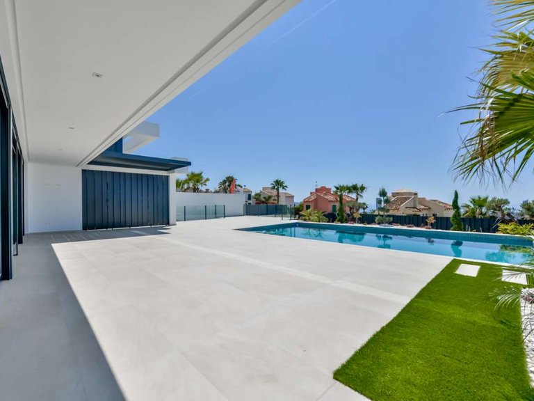 Villa for Sale in Finestrat, Alicante 7