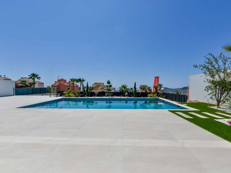 Villa for Sale in Finestrat, Alicante 8