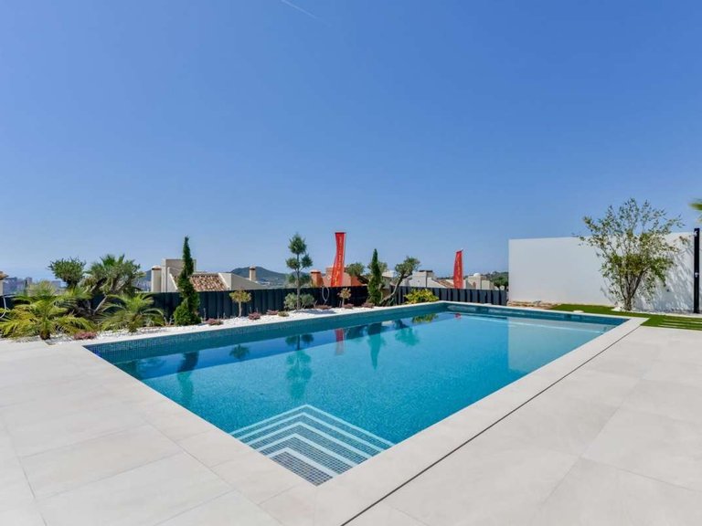 Villa for Sale in Finestrat, Alicante 11