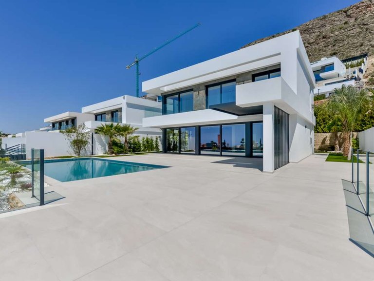 Villa for Sale in Finestrat, Alicante 14