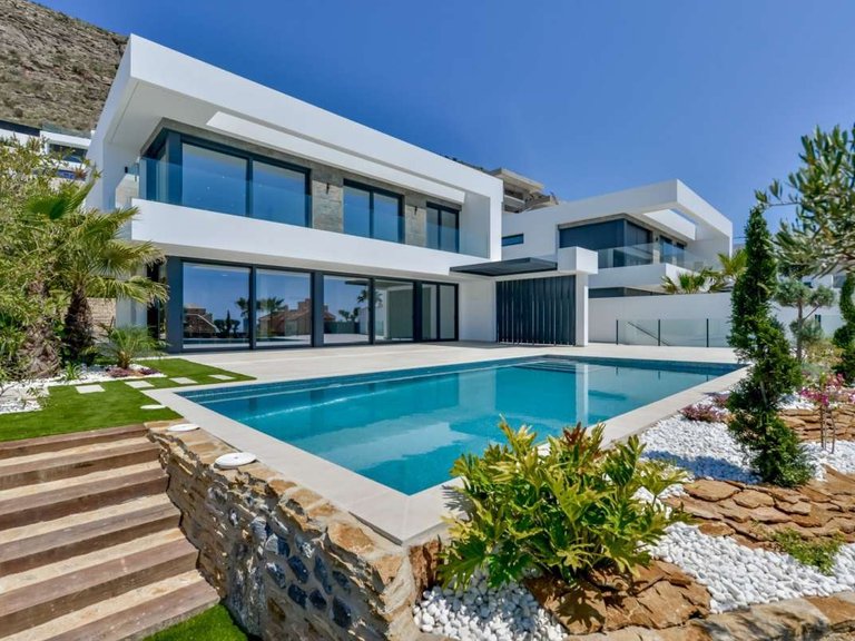 Villa for Sale in Finestrat, Alicante 21