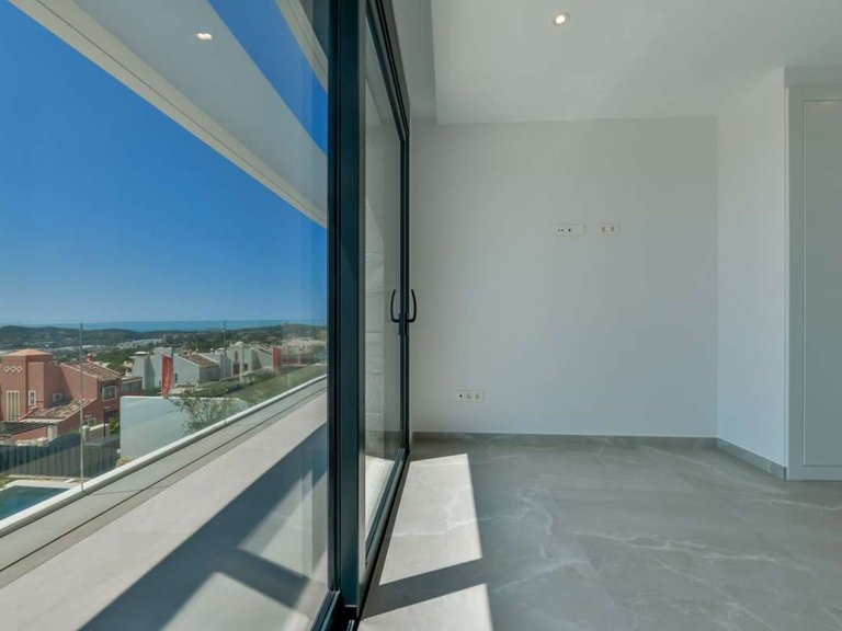 Villa for Sale in Finestrat, Alicante 86