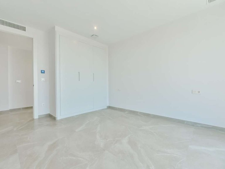 Villa for Sale in Finestrat, Alicante 92
