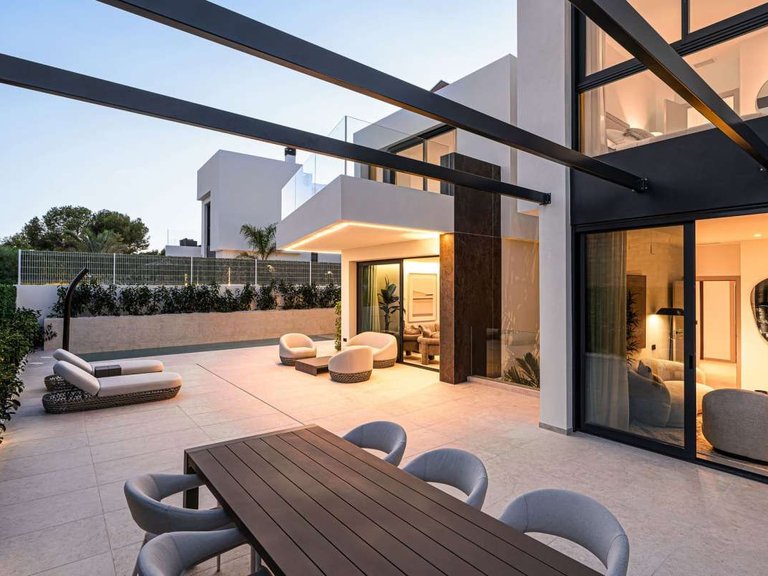 Villa for Sale in La Nucia, Alicante 5