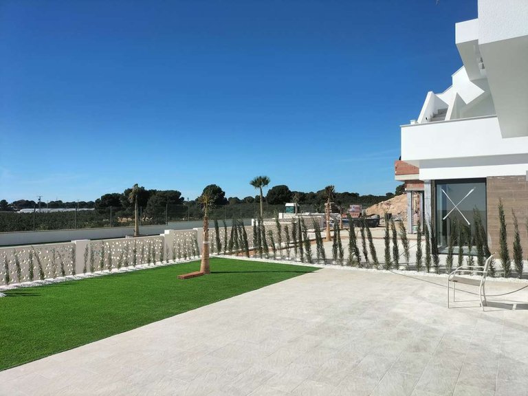 Villa for Sale in Pilar De La Horadada, Alicante 8