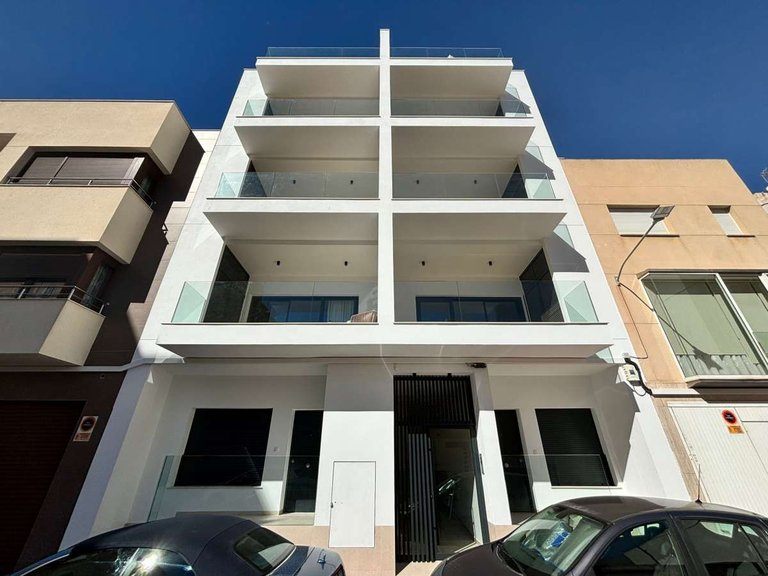 Apartment for Sale in Guardamar Del Segura, Alicante 5
