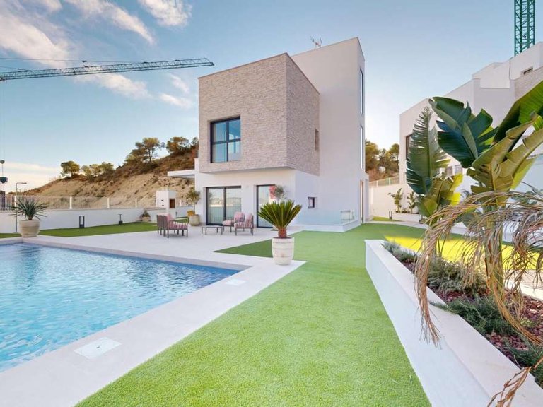 Town House for Sale in Finestrat, Alicante 3