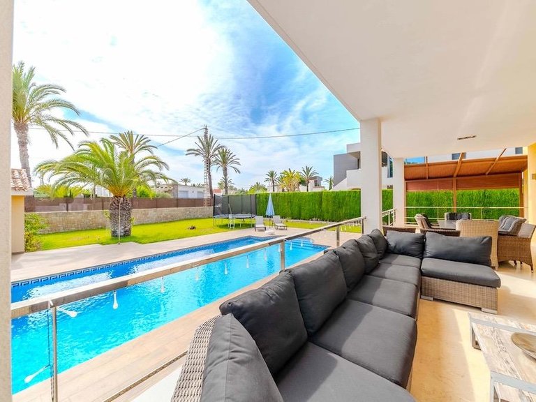 Villa for Sale in Alicante, Alicante 14