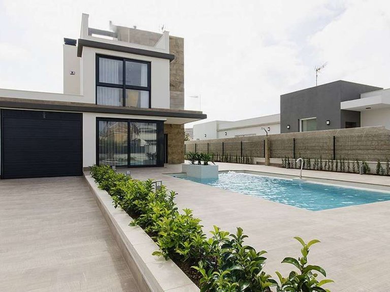 Villa for Sale in Orihuela Costa, Alicante 1