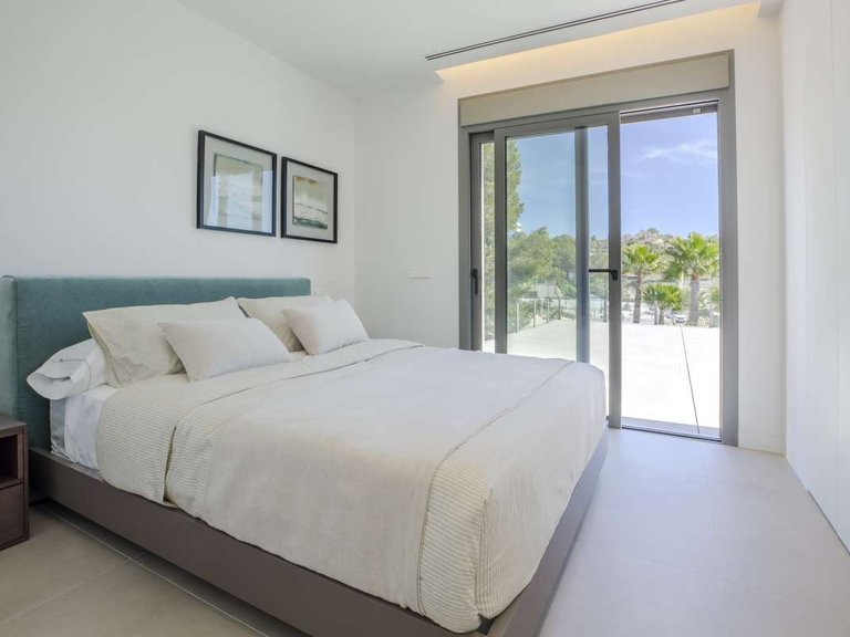 Villa for Sale in Las Colinas Golf And Country Club, Alicante 25