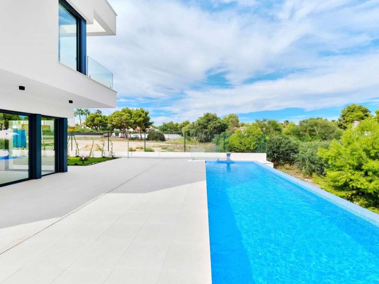 Villa for Sale in Orihuela Costa, Alicante 16