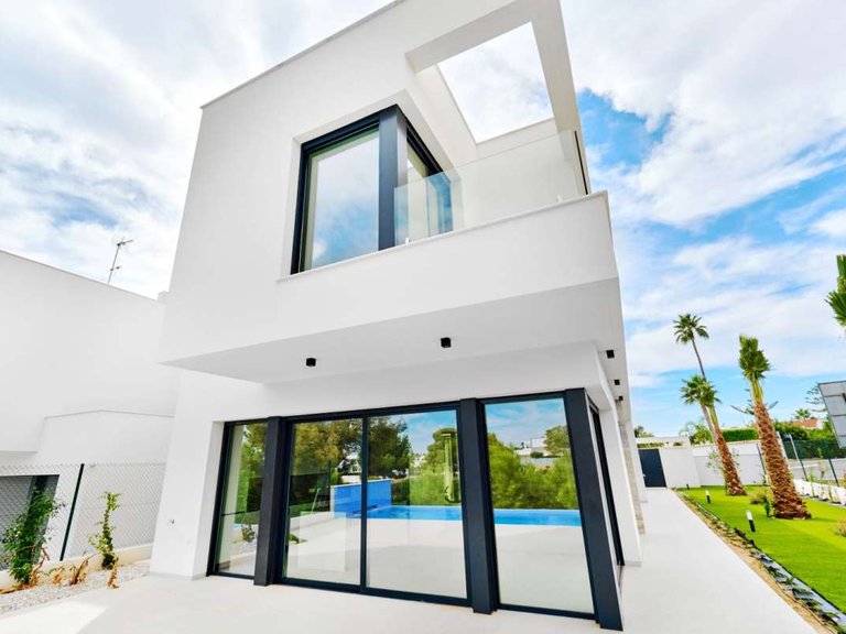Villa for Sale in Orihuela Costa, Alicante 18