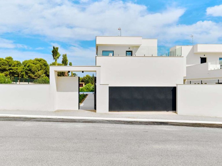 Villa for Sale in Orihuela Costa, Alicante 23