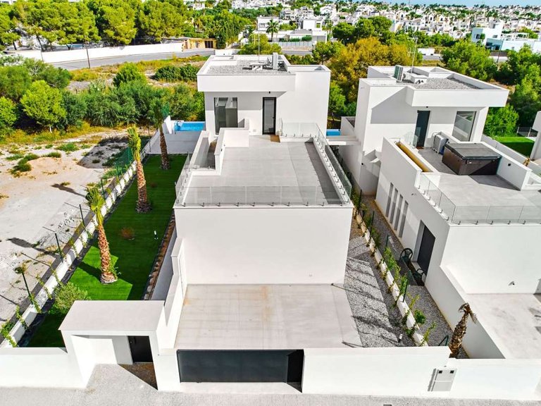 Villa for Sale in Orihuela Costa, Alicante 30