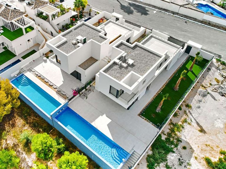 Villa for Sale in Orihuela Costa, Alicante 32