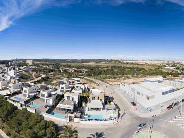 Villa for Sale in Orihuela Costa, Alicante 6