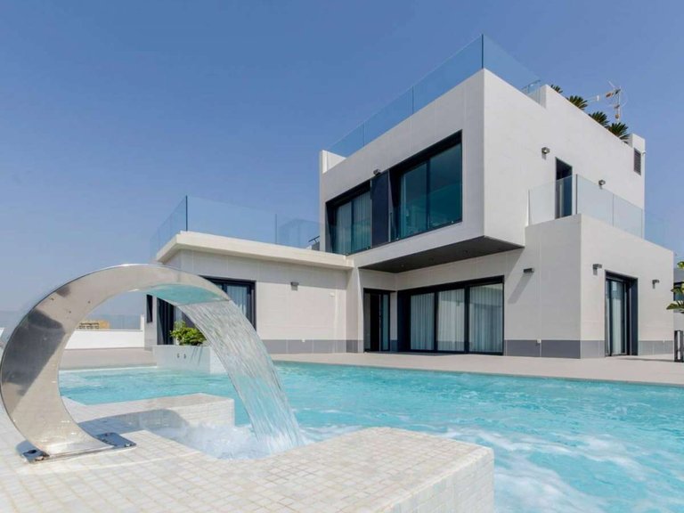 Villa for Sale in Orihuela Costa, Alicante 9