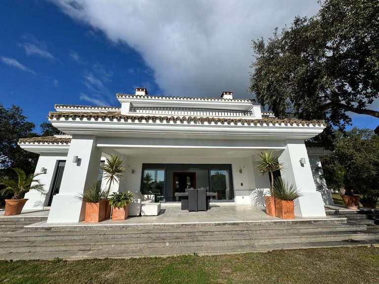 Villa for Sale in San Roque, Cadiz 6