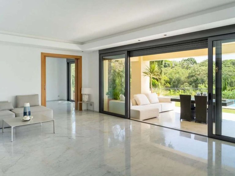 Villa for Sale in San Roque, Cadiz 14