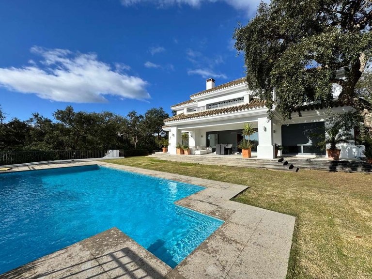 Villa for Sale in San Roque, Cadiz 3
