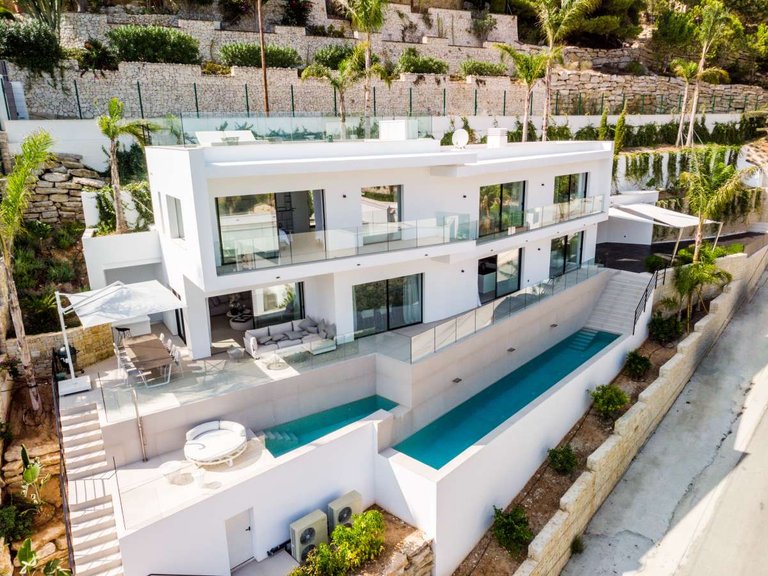 Villa for Sale in Jávea, Alicante 1