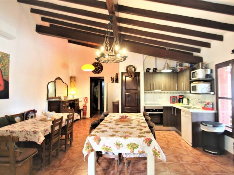 Villa for Sale in Lomas De Cabo Roig, Alicante 13