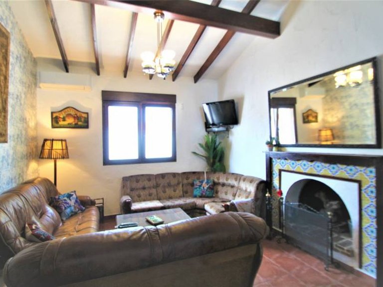 Villa for Sale in Lomas De Cabo Roig, Alicante 14