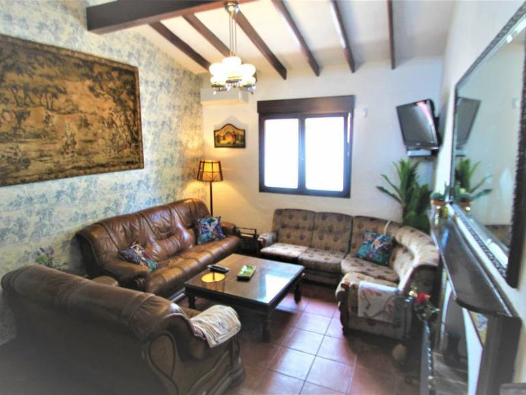 Villa for Sale in Lomas De Cabo Roig, Alicante 16