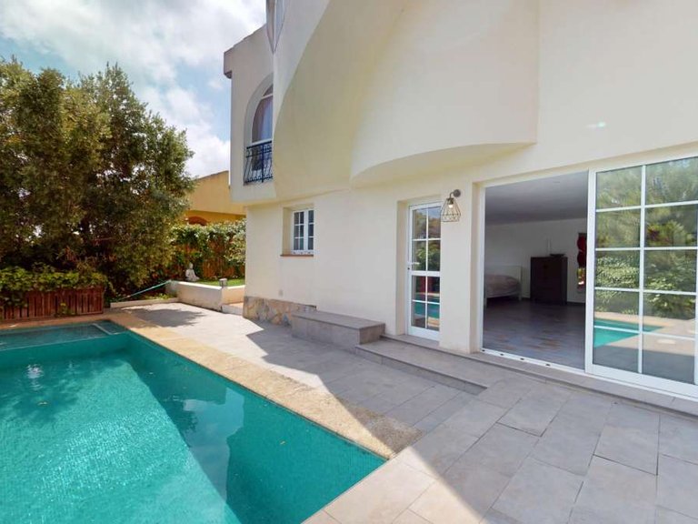 Villa for Sale in La Zenia, Alicante 28
