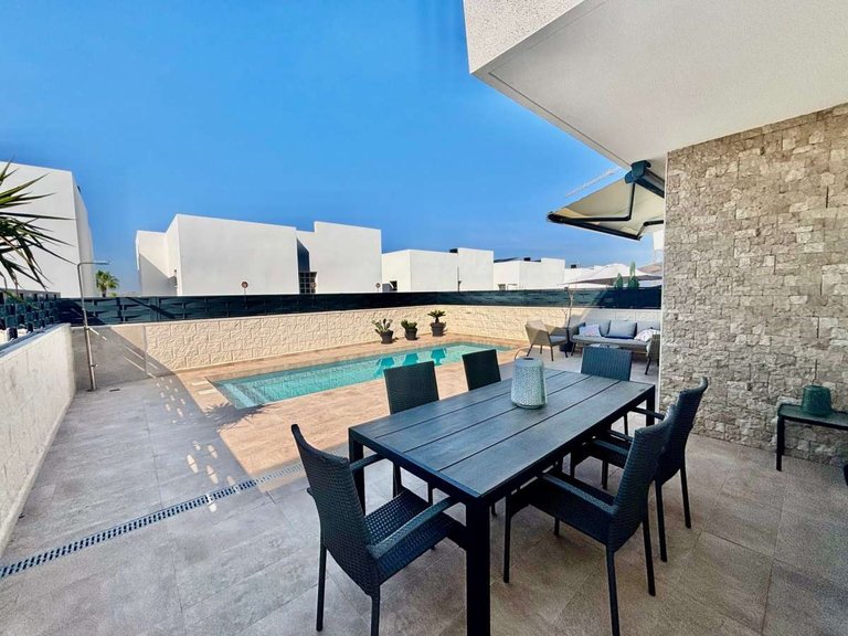 Town House for Sale in Benijófar, Alicante 4